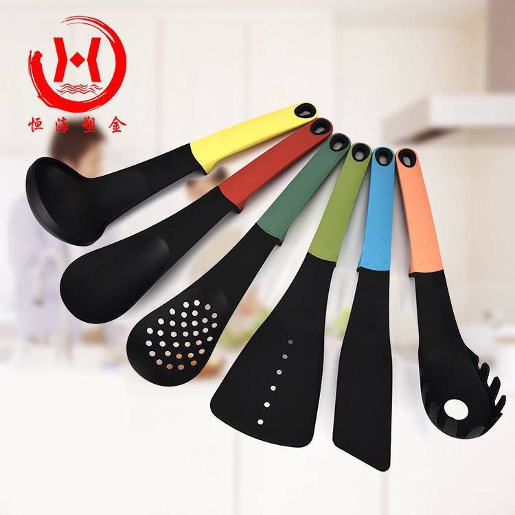 طقم توزيع بلاستك