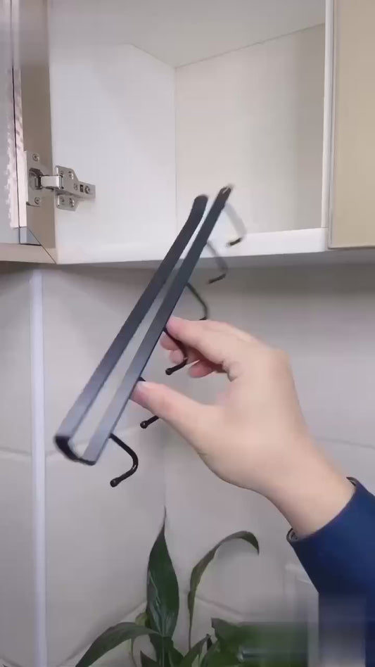 حامل معدني